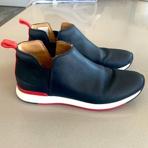 Vionic Cece Sneaker bootie black and red leather size 8.5